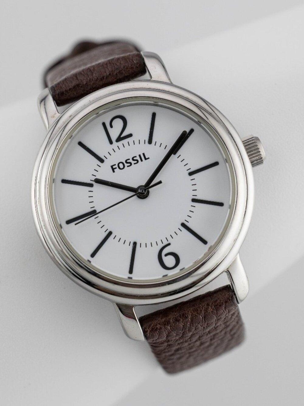 Fossil ES2718 Women's White Dial Brown Leather Quartz Analog Watch Fresh Battery